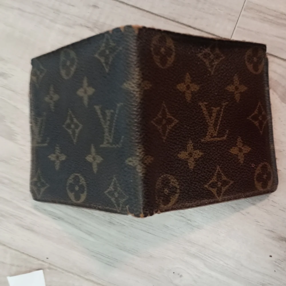Louis Vuitton Monogram Bifold Wallet Men’s